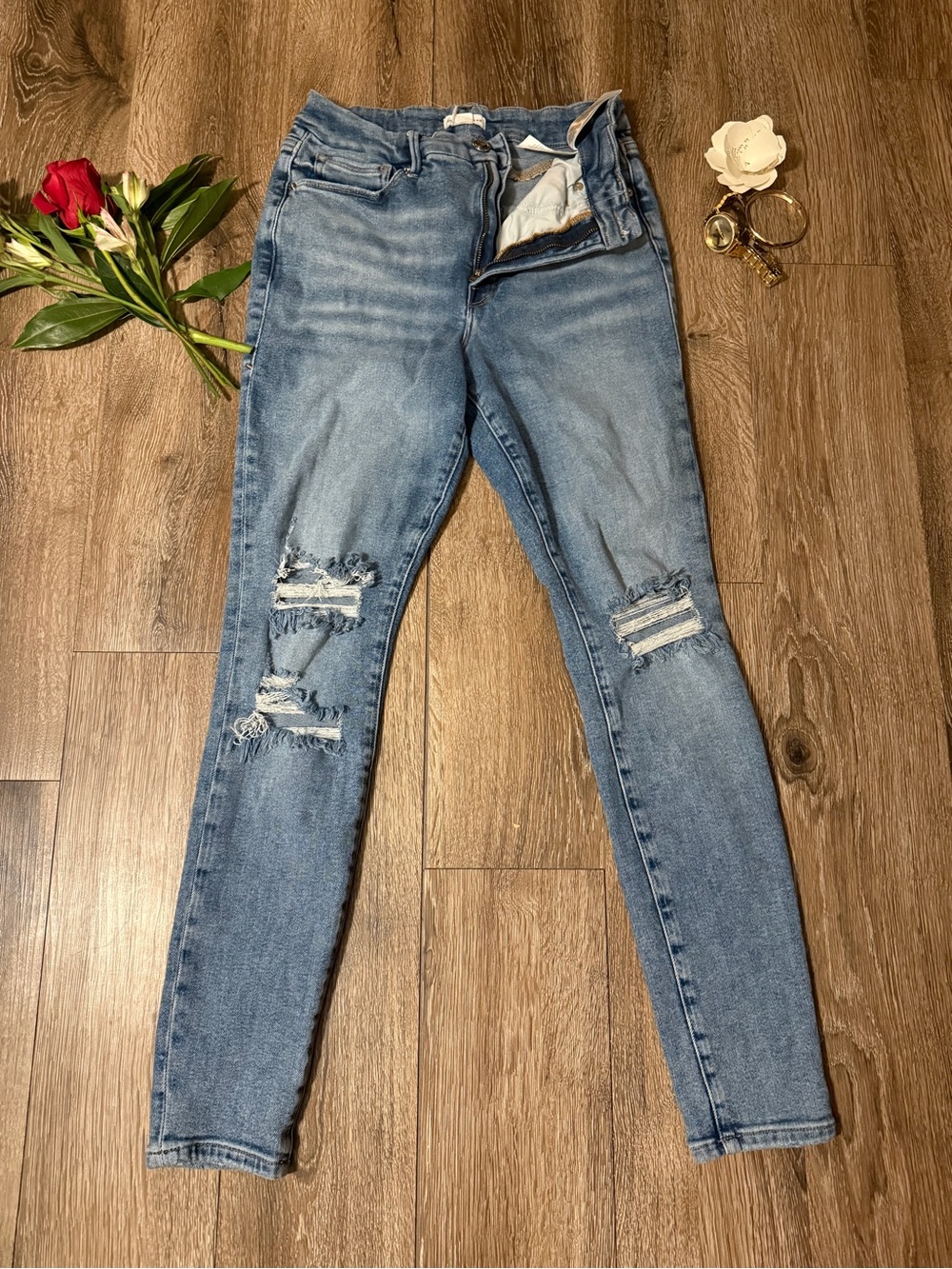 Good American Light Blue Ripped Skinny Jeans